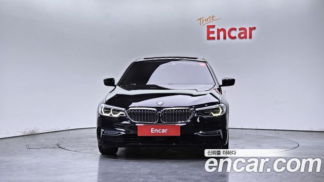 BMW 5-Series 2018 — photo 3