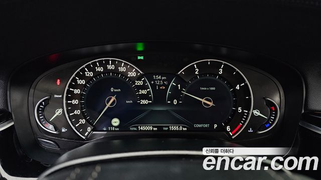 BMW 5-Series 2018 — photo 8