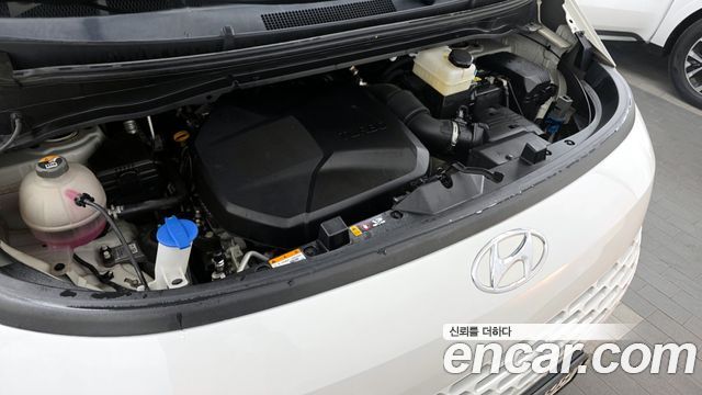 Hyundai Staria 2022 — photo 6