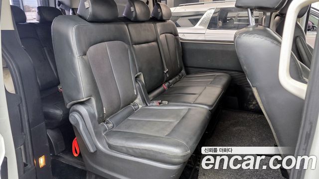 Hyundai Staria 2022 — photo 12