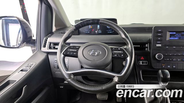 Hyundai Staria 2022 — photo 13