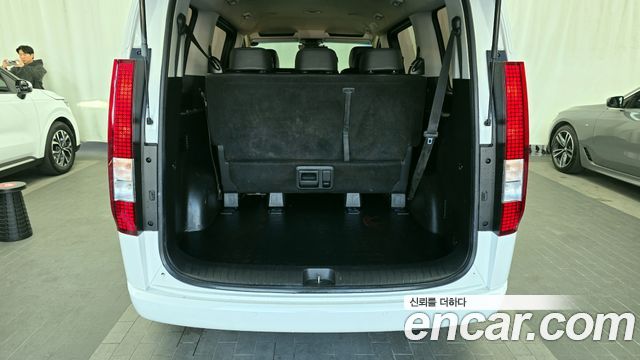 Hyundai Staria 2022 — photo 20