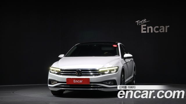 Volkswagen Passat 2021 — photo 3