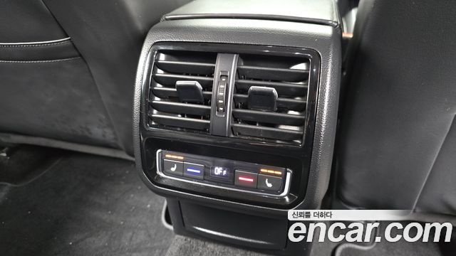 Volkswagen Passat 2021 — photo 19