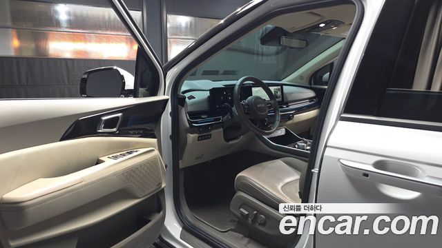 Kia Canival 2025 — photo 10