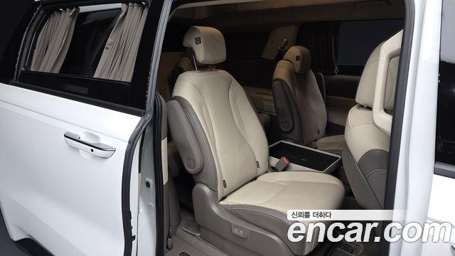 Kia Canival 2025 — photo 12