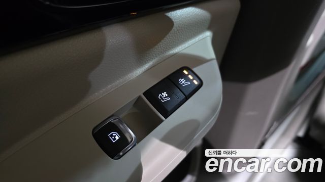 Kia Canival 2025 — photo 18