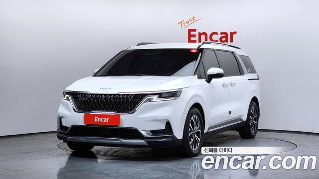 Kia Canival 2021 — photo 1