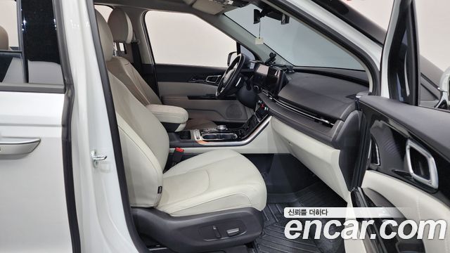 Kia Canival 2021 — photo 11