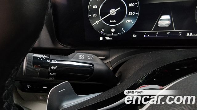 Kia Canival 2021 — photo 18
