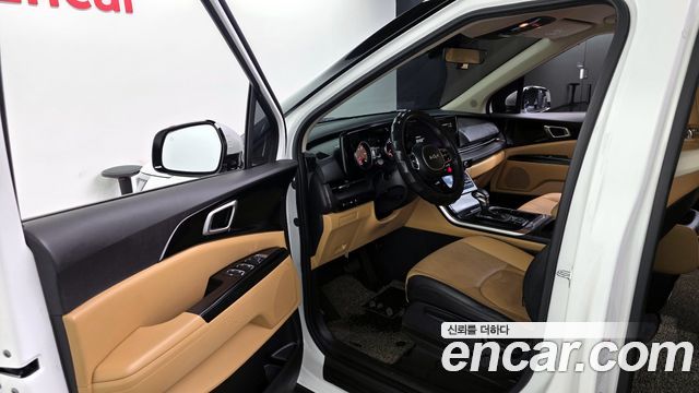 Kia Canival 2023 — photo 10