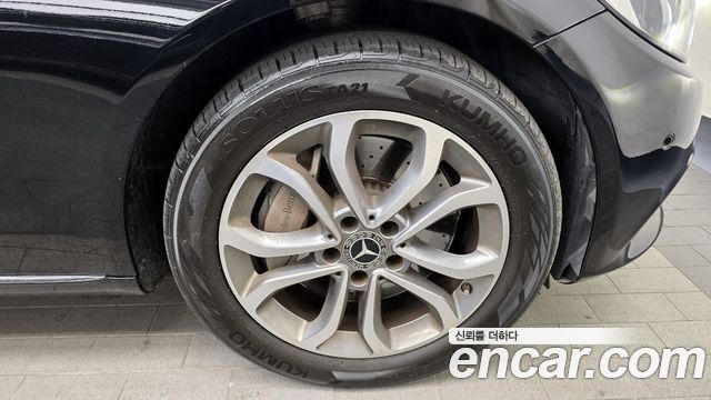 Mercedes-Benz C-Class 2018 — photo 5