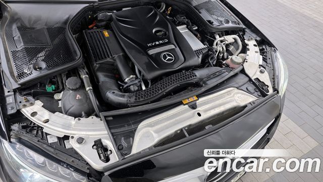 Mercedes-Benz C-Class 2018 — photo 6