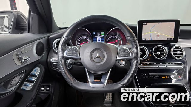 Mercedes-Benz C-Class 2018 — photo 13