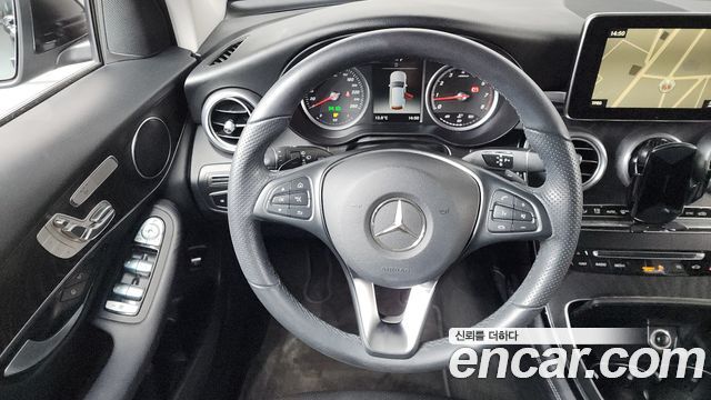 Mercedes-Benz GLC-Class 2019 — photo 13