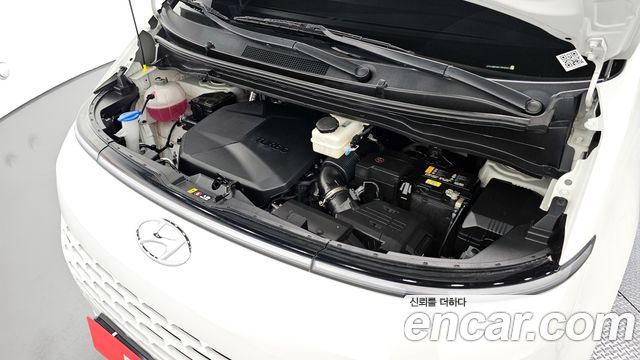 Hyundai Staria 2023 — photo 6