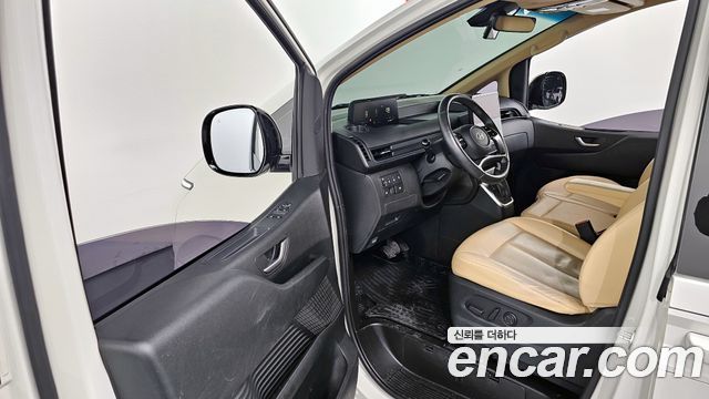 Hyundai Staria 2023 — photo 10