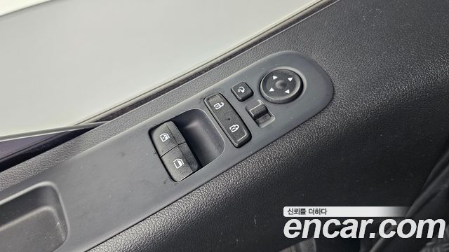 Hyundai Staria 2023 — photo 13