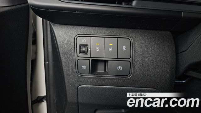 Hyundai Staria 2023 — photo 14