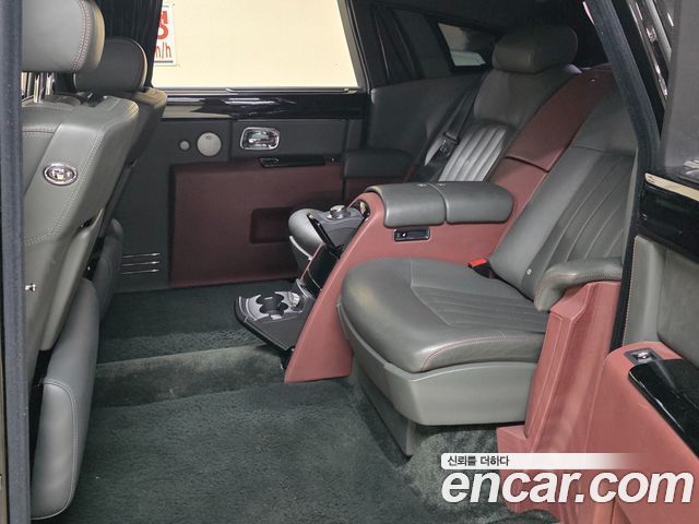 Rolls-Royce Phantom 2008 — photo 14