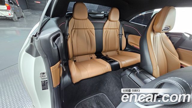 Mercedes-Benz CLE-Class 2024 — photo 12