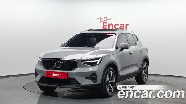 Volvo XC40 2025 — photo 21