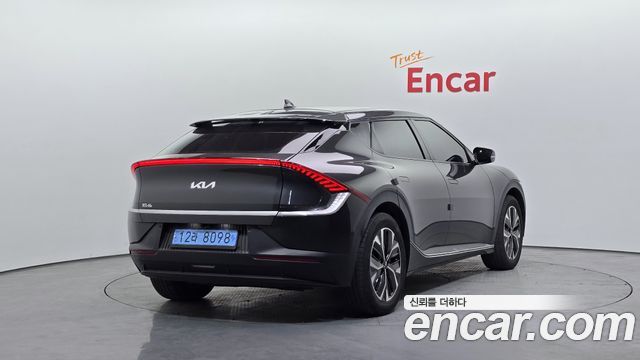 Kia EV6 2022 — photo 2
