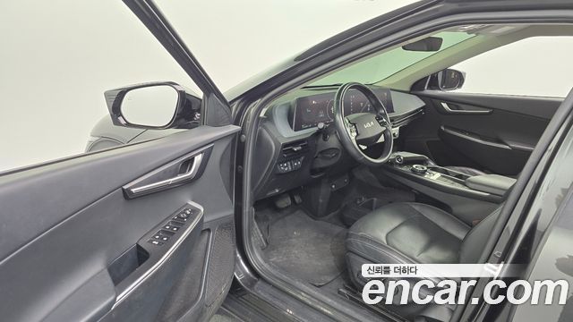 Kia EV6 2022 — photo 10