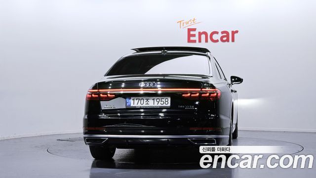 Audi A8 2021 — photo 4