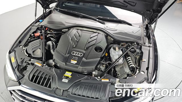 Audi A8 2021 — photo 6