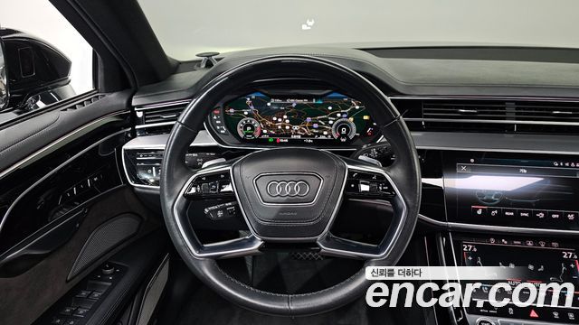 Audi A8 2021 — photo 13