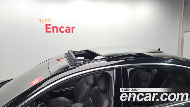 Audi A8 2021 — photo 20