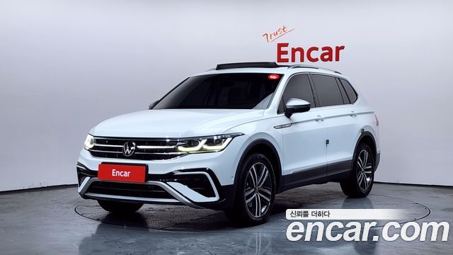 Volkswagen Tiguan 2022 — photo 1