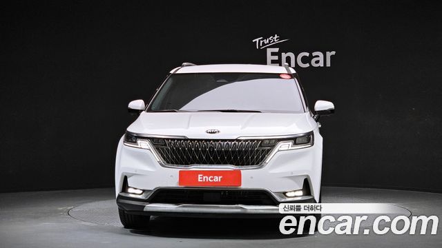Kia Canival 2021 — photo 3