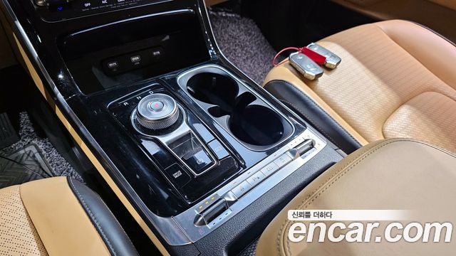 Kia Canival 2021 — photo 9