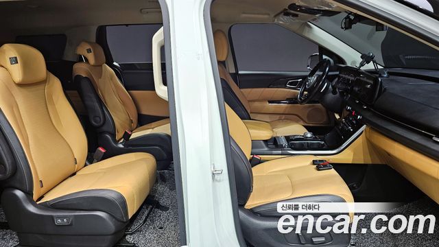 Kia Canival 2021 — photo 10