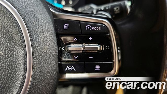 Kia Canival 2021 — photo 20