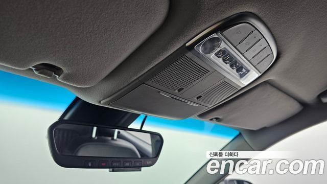 Genesis EQ900 2017 — photo 16
