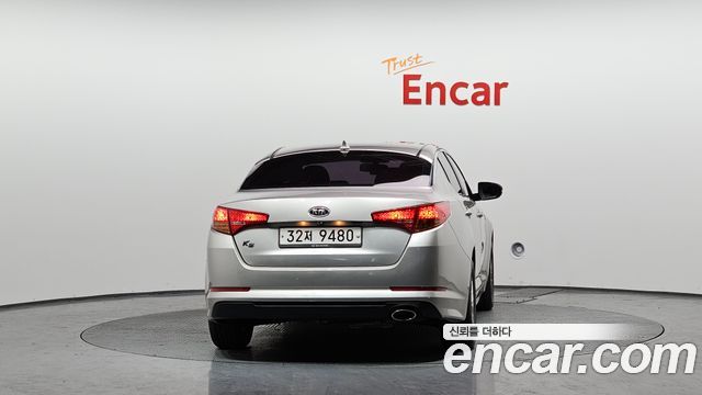 Kia K5 2012 — photo 4