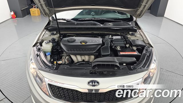 Kia K5 2012 — photo 6