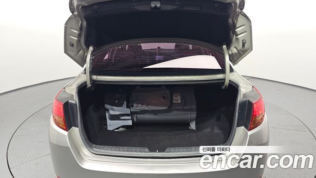 Kia K5 2012 — photo 20