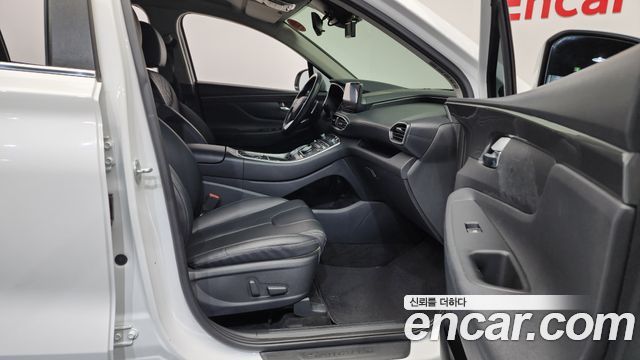 Hyundai Santafe 2021 — photo 11
