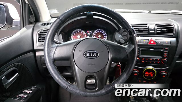 Kia morning 2011 — photo 13