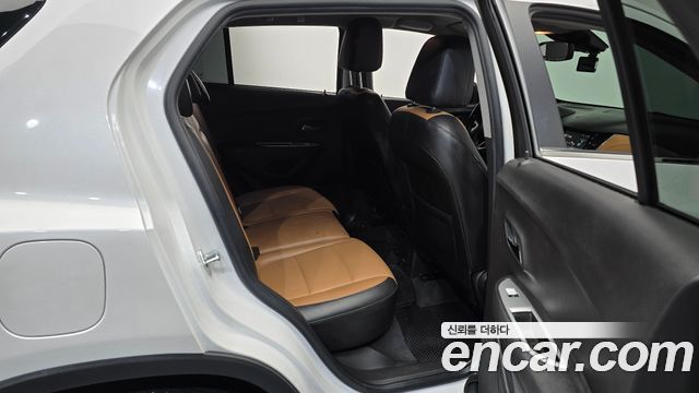 Chevrolet Korea Trax 2017 — photo 12