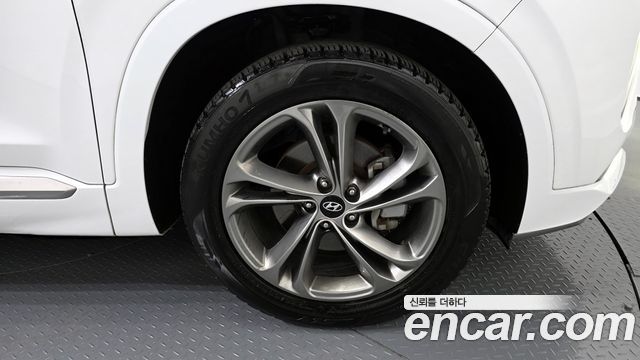 Hyundai Santafe 2019 — photo 5