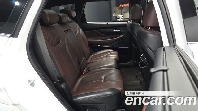 Hyundai Santafe 2019 — photo 12