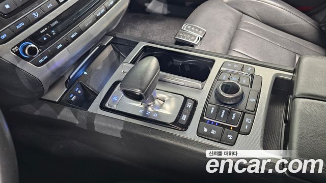 Genesis G80 2017 — photo 9