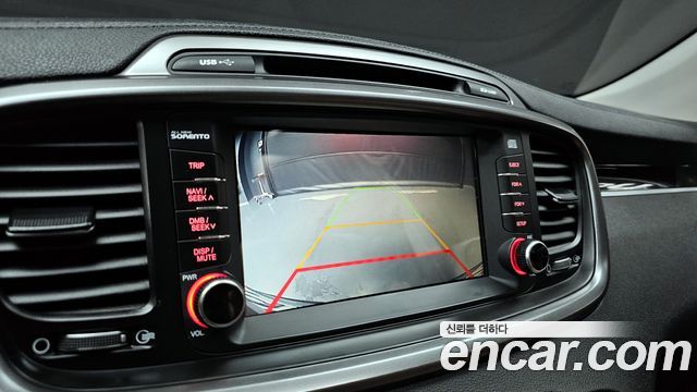 Kia Sorento 2016 — photo 15