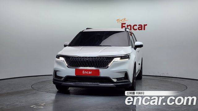 Kia Canival 2023 — photo 3