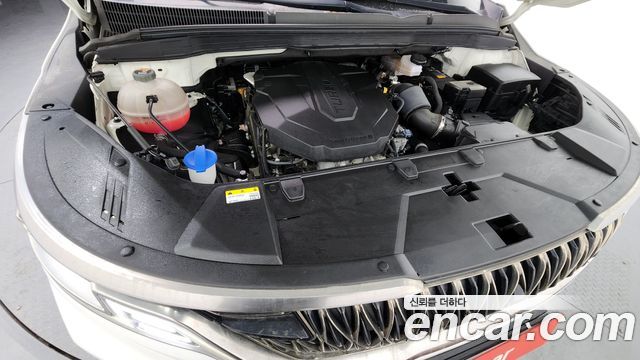 Kia Canival 2023 — photo 6